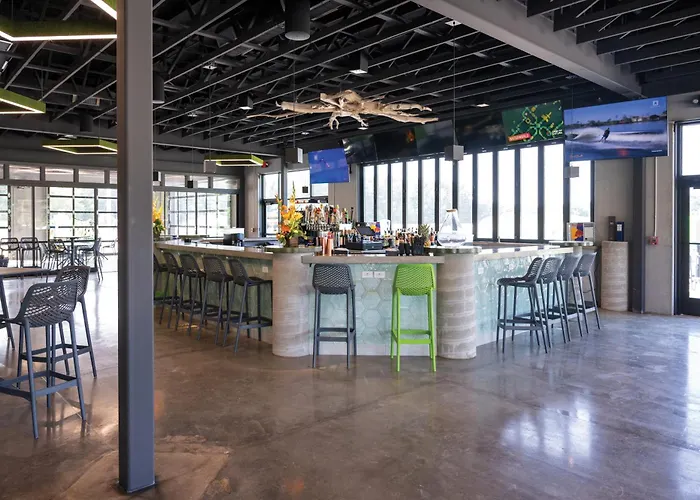 The Vue Boutique Hotel & Boathouse