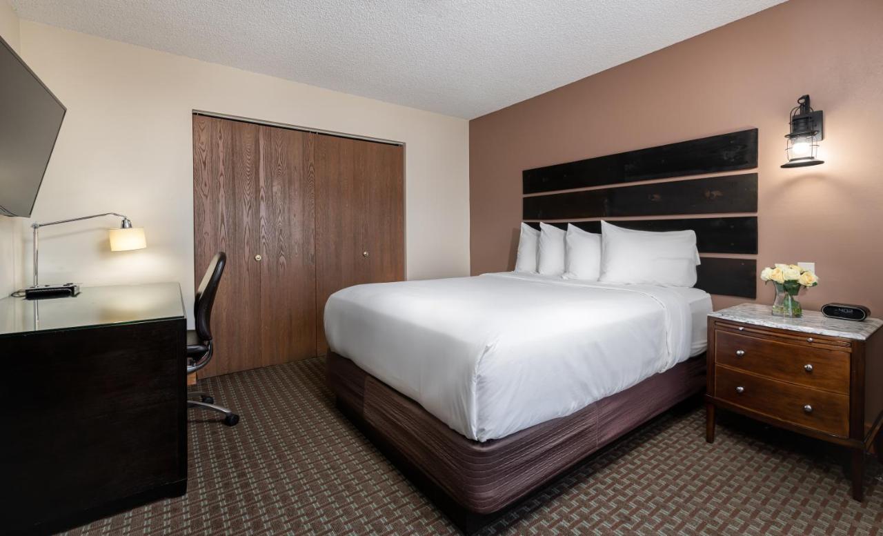 The Vue Boutique & Boathouse Hotel